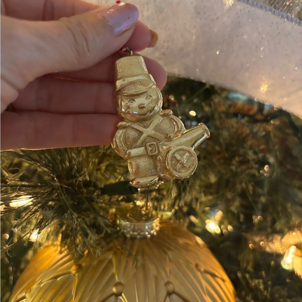 Gold Tone Vintage Gerry’s Metal Christmas Ornaments Set of 10